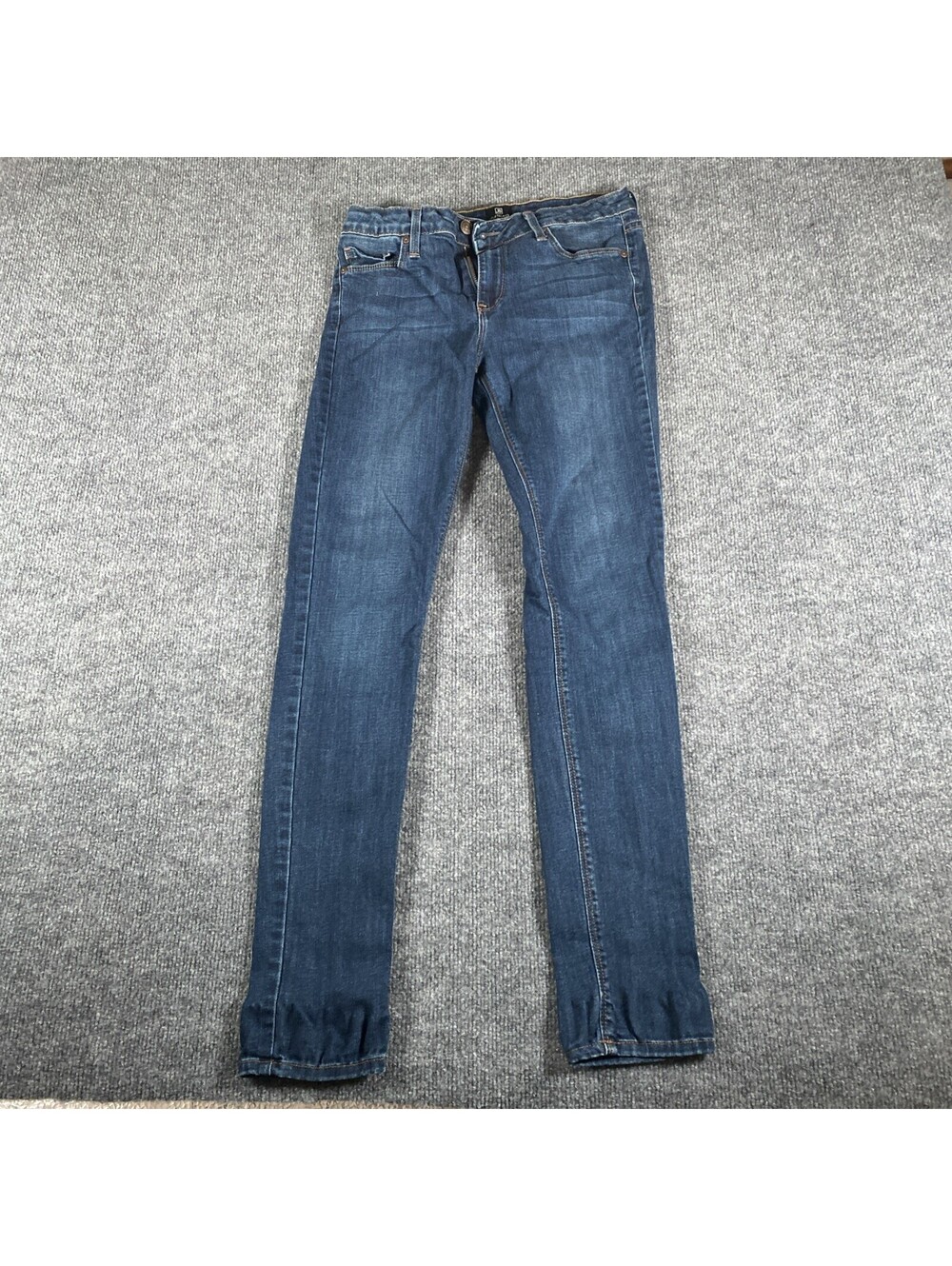 Just Black ~ Women’s Blue Medium Wash Denim Skinny Jeans ~ Size 29 Ag